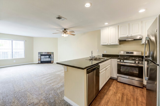 Vacíe Apartamento Sala de estar - Gables Alta Murrieta