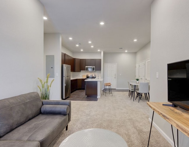 Foto del edificio - 10828 Champion Forest Loop