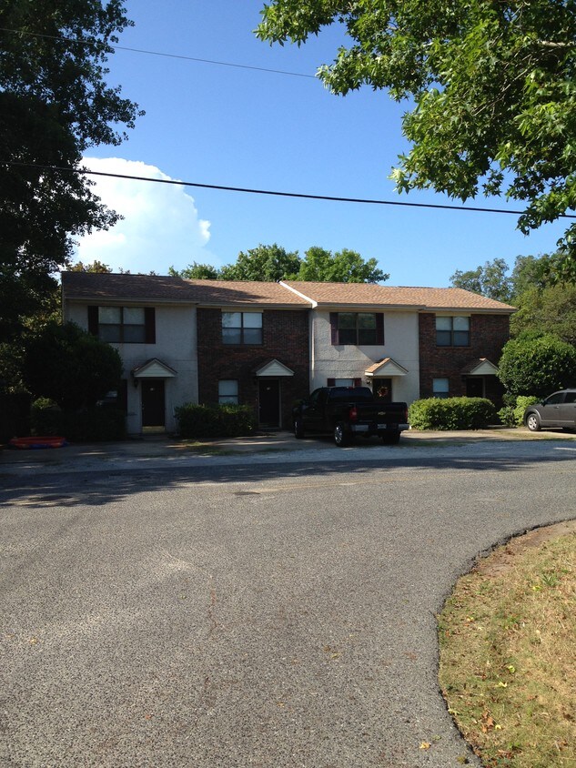 19 Calypso St, Mary Esther, FL 32569 Townhome Rentals in Mary Esther