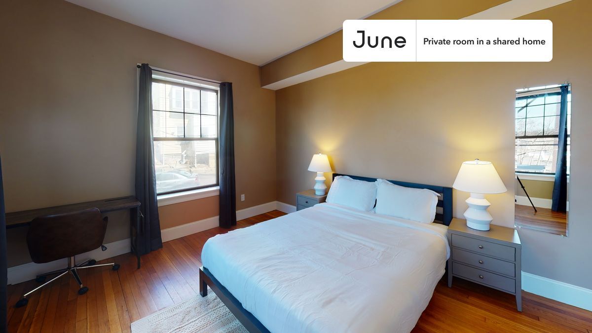 Private bedroom in 4 bed/2 bath Home - Private bedroom in 4 bed/2 bath Home
