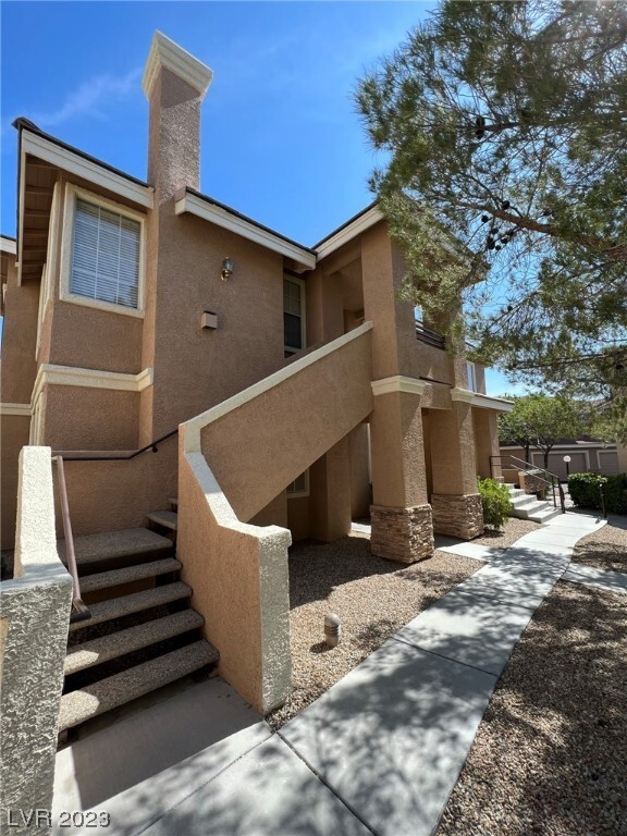 9901 Trailwood Dr Unit 2081, Las Vegas, NV 89134 Condo for Rent in