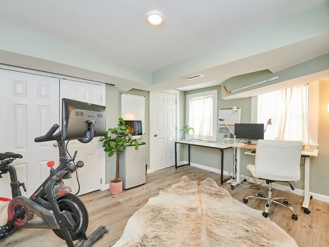 Building Photo - 37 G St