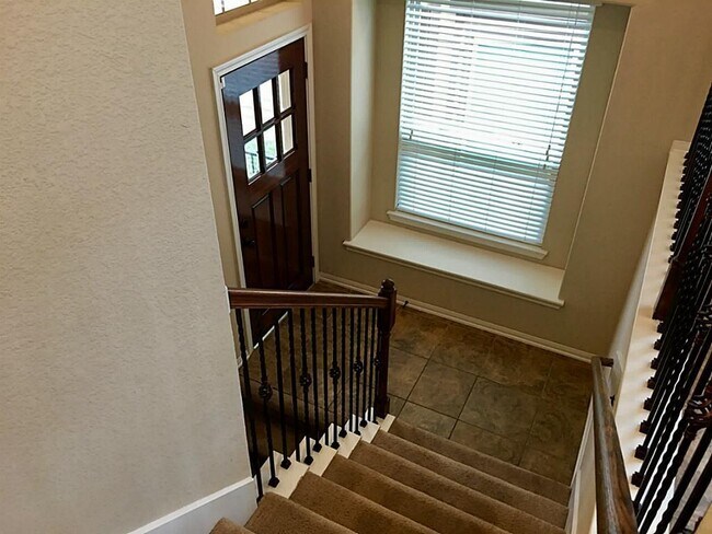 Foto del edificio - 74 Cheswood Manor Drive