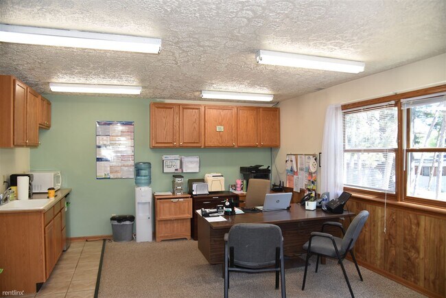 Foto del edificio - 2 br, 2 bath Mobile Home - Pinewood Estate...