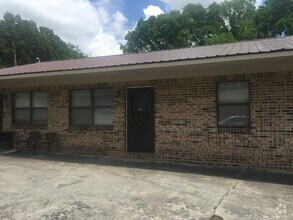 Building Photo - 169 Eastview Ave