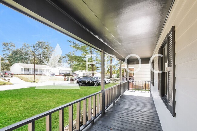 Foto del edificio - 3709 Country Ridge Rd