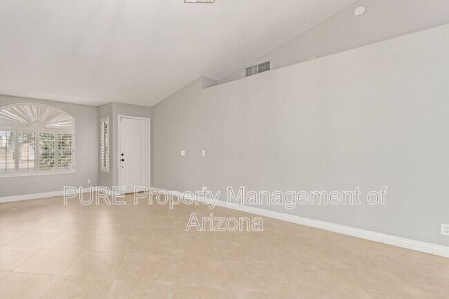 Foto del edificio - 2221 N Jackson Pl