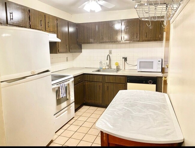 Foto del edificio - 2108 Phillips Rd