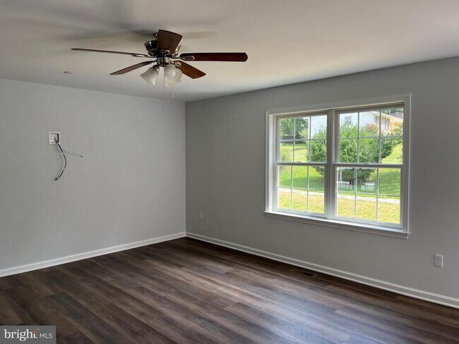 Foto del edificio - 2114 Moorland Dr
