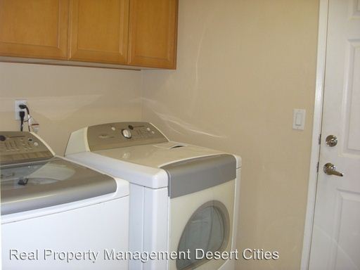 Fotografía del edificio - 47412 Bahama Ct