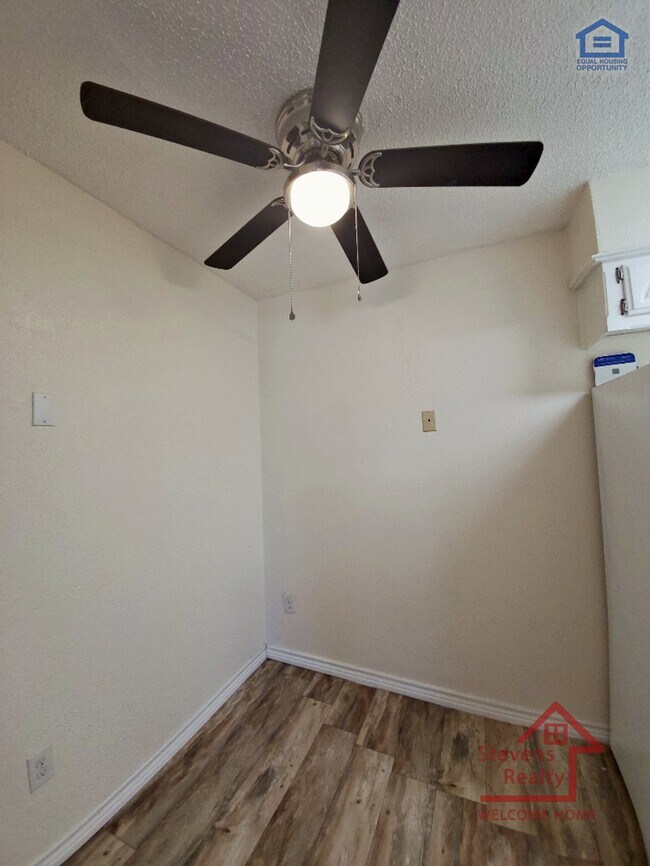 Foto del edificio - 2110 NW Lindy Ave