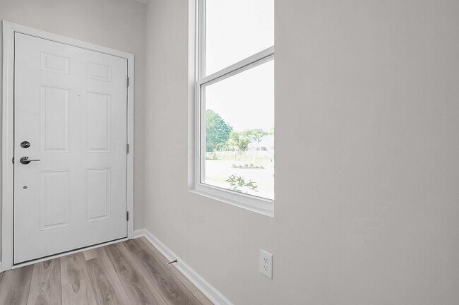 Foto del edificio - 6582 Wheatly Rd