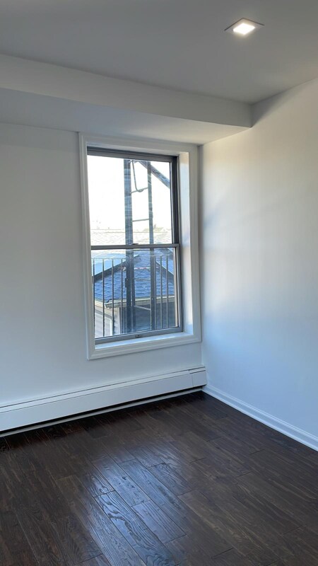 Foto del edificio - 131 Beach 121st St