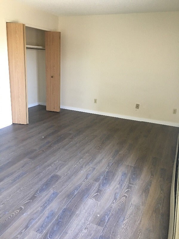 Building Photo - Ridgewood Manor