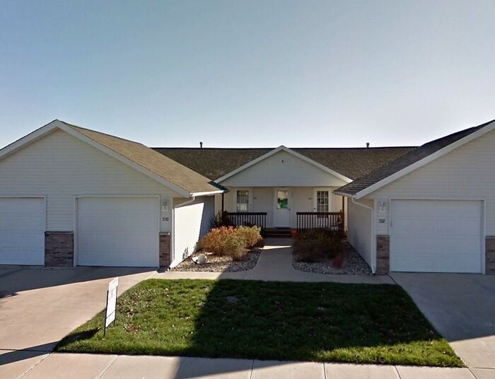 $1,200 | 2 Bedroom, 1 Bathroom Condo | Pet... - $1,200 | 2 Bedroom, 1 Bathroom Condo | Pet...