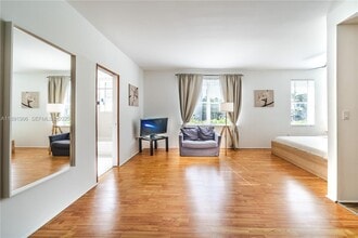 Building Photo - 1502 Jefferson Ave