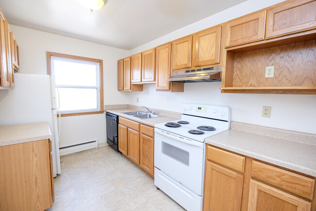 Kitchen - 1610 - Rose Park Commons