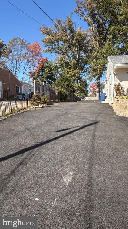 Foto del edificio - 7308 Old Keene Mill Rd