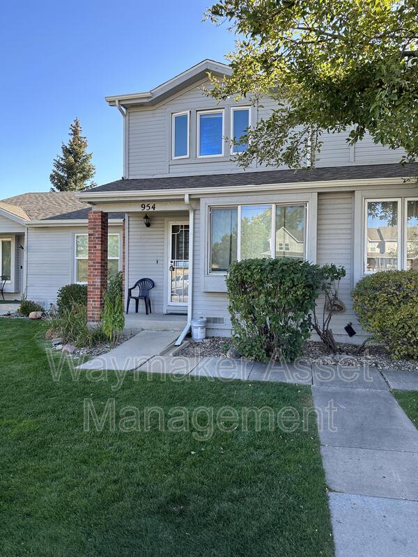 Foto del edificio - 954 Brant Hollow Ct