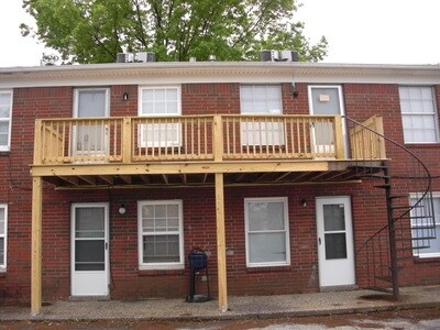 Foto del edificio - Newport Apartments