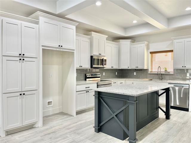 Foto del edificio - 5609 San Jacinto Dr