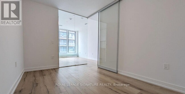 Building Photo - 1195 The Queensway