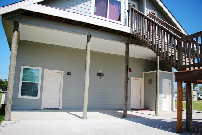 Foto del edificio - 3814 Tri City Beach Rd