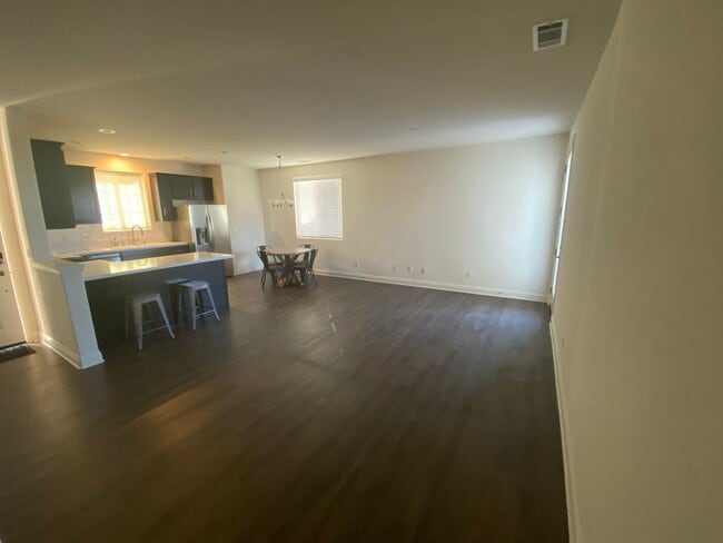 Building Photo - 4469 Hacienda Dr