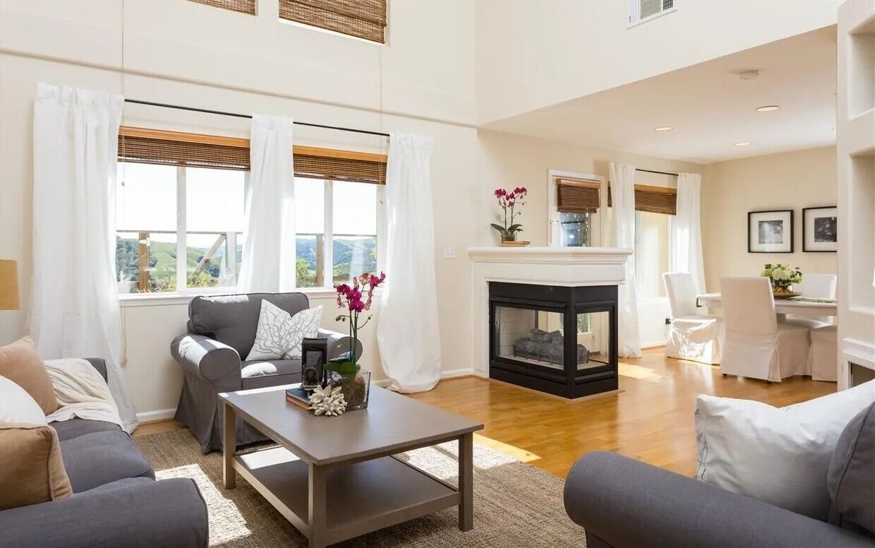Foto principal - 20400 Summercrest Dr
