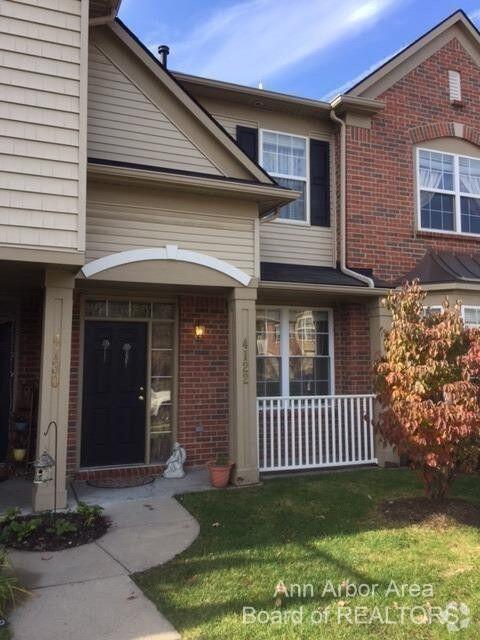 Building Photo - 4122 Radcliff Dr