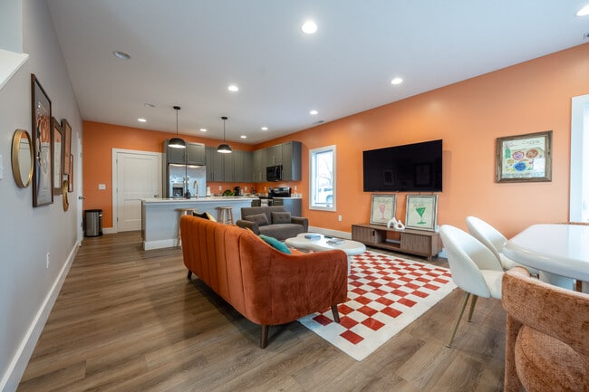 Foto del edificio - 601 E Miller Dr