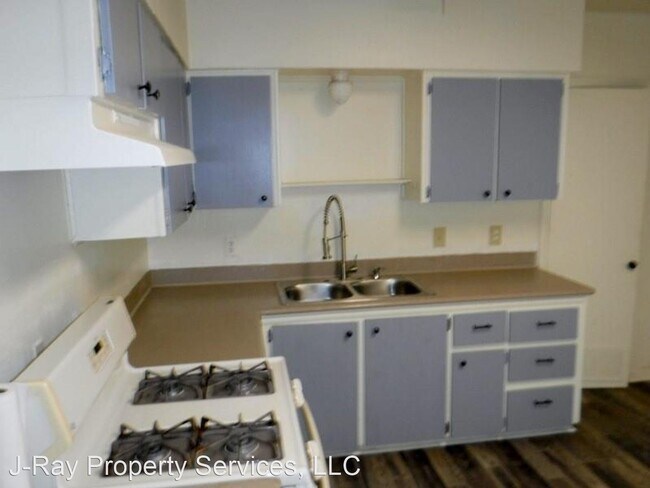 Building Photo - 2 br, 1 bath House - 218 Broadmoor Avenue