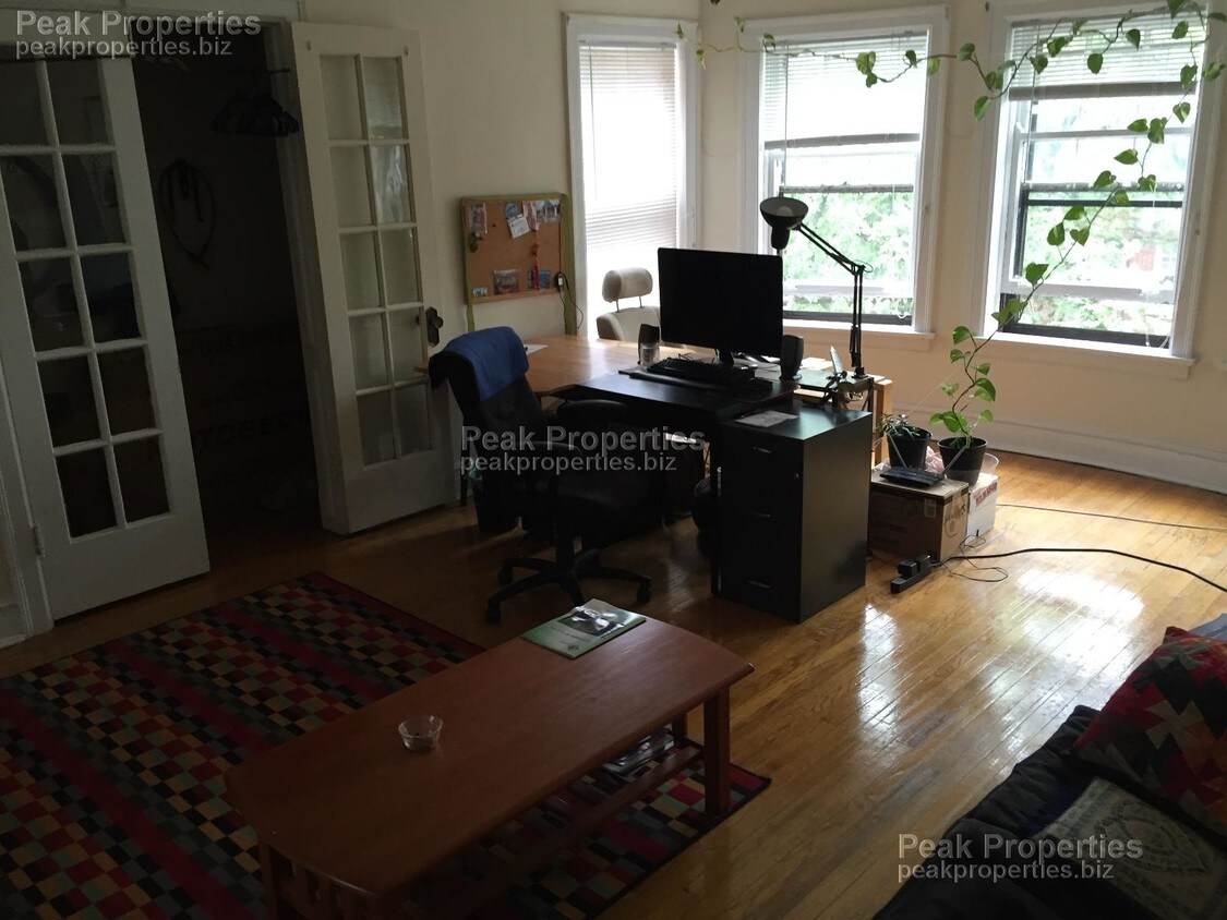 Primary Photo - 2236 Sherman Ave