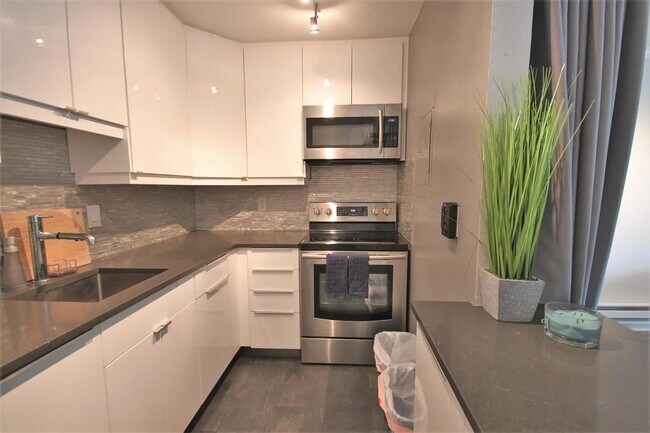 Foto del edificio - 650 Alamo Ct