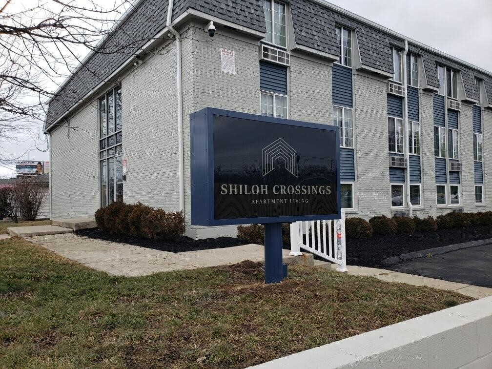 Shiloh Crossings Apartments 3170 Cleveland Ave Columbus, OH