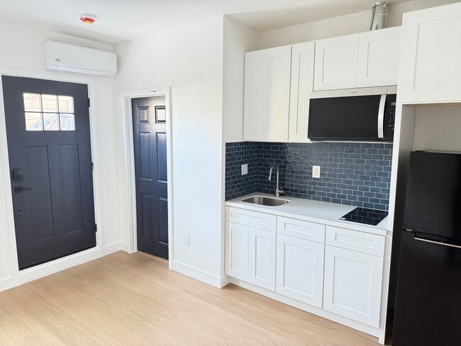 Photo - 1248 1/2 W 24th St House