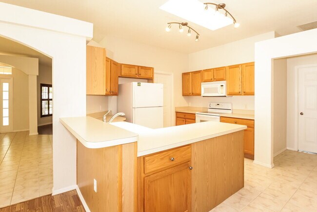 Building Photo - 12262 Hollybush Terrace