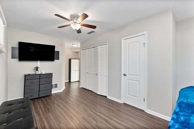 Foto del edificio - 6911 W 87th St