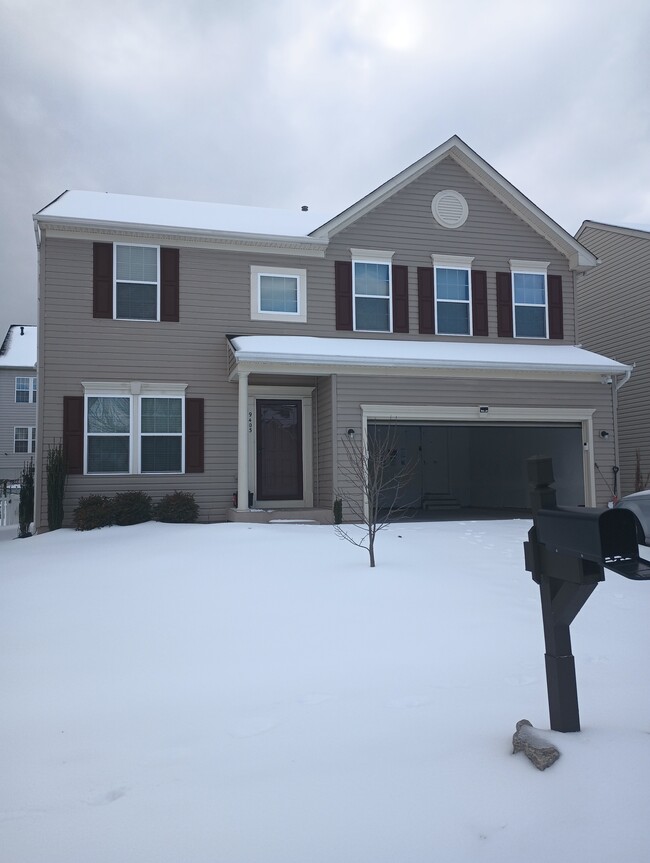 Foto del edificio - 9403 Birch Cliff Drive