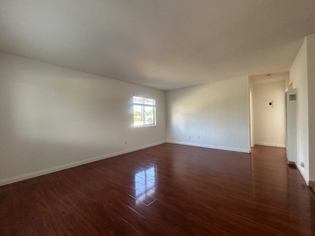 Foto del edificio - 2340 W Greenacre Ave