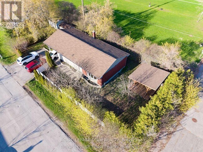 Photo du bâtiment - 925 Moorvale St