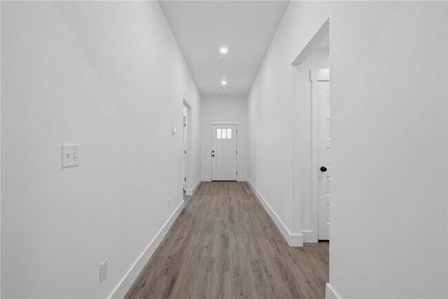 Foto del edificio - 5127 Vista Ave
