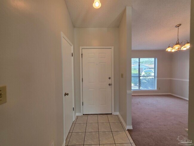 Foto del edificio - 824 Lavon Dr