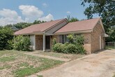 Primary Photo - 3225 Milan Dr