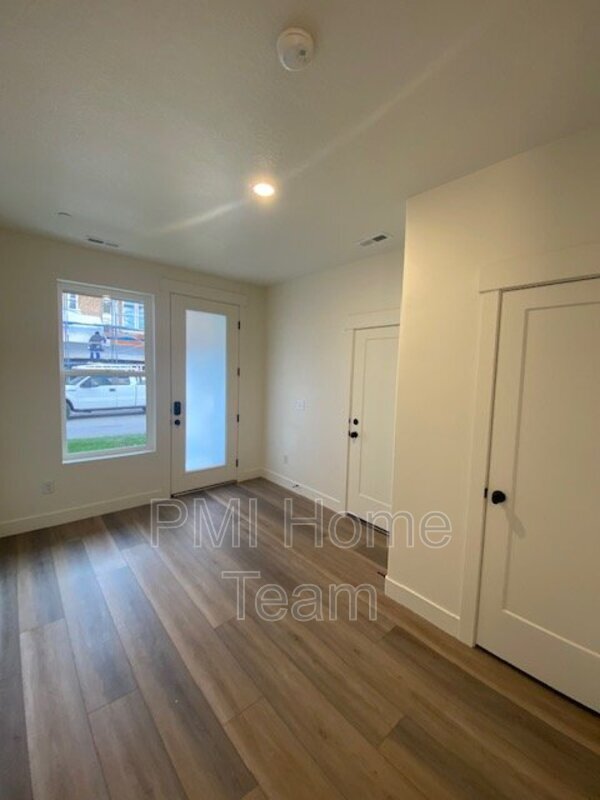 Foto del edificio - 1490 W Kason Ct