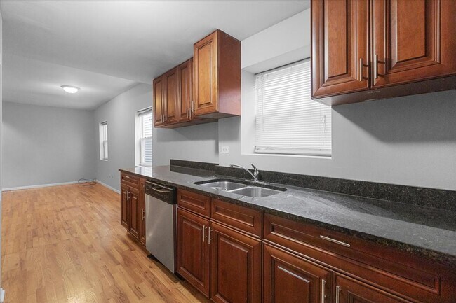 Foto del edificio - 1464 W Ohio St