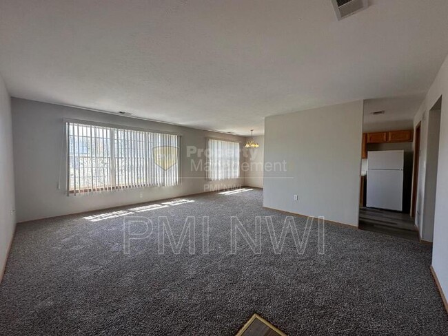 Building Photo - 1510-1516-1516 W 86th Ln