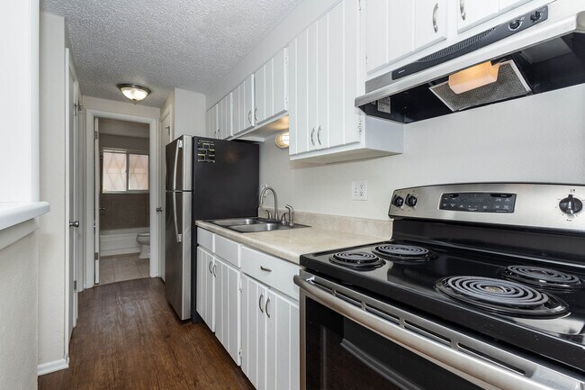 Foto del edificio - 1280 Clayton St. Apartments