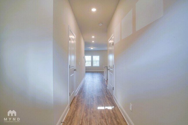 Foto del edificio - 1259 W End Station Dr