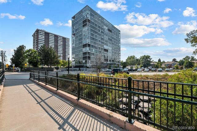 Building Photo - 3100 Cherry Creek S Dr